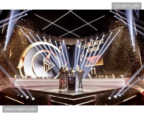 2025英雄联盟全球总决赛激烈开战 电竞盛宴引爆全场热血对决