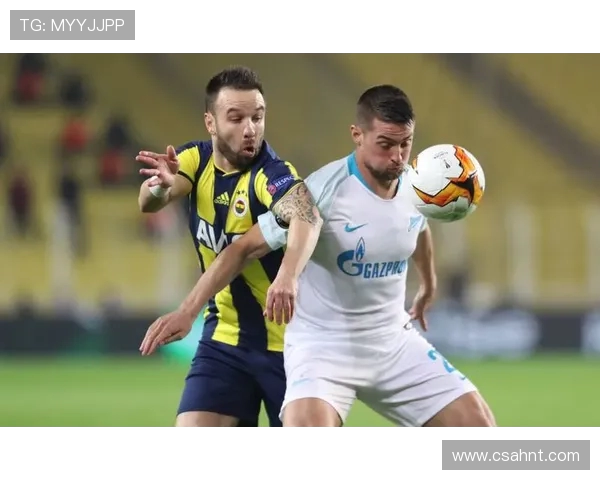 曼联豪华阵容迎战劲敌全力争胜，球迷期待新赛季开局精彩对决