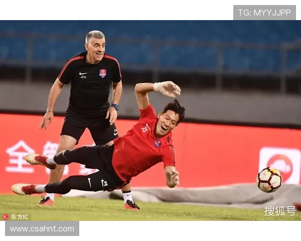 重庆极限运动队战术分析：防反打法的优势与应用探讨