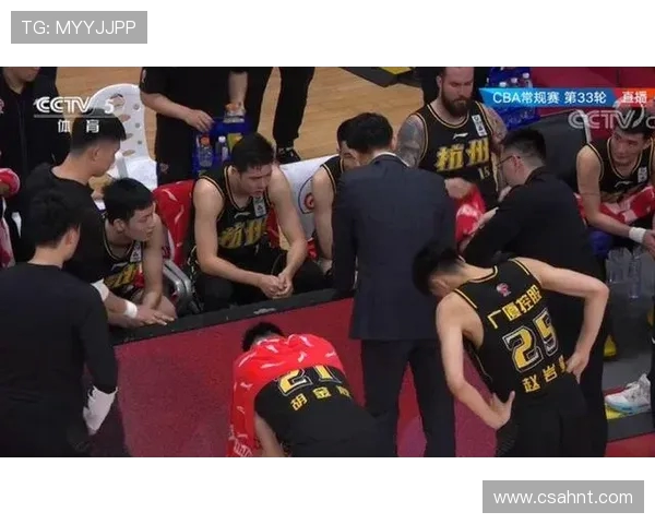 孙铭徽的篮球之路：从青涩少年到国家队核心的成长历程与辉煌成就